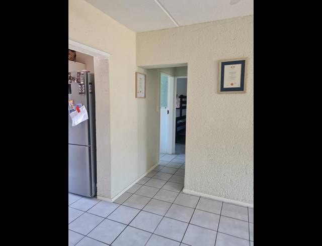 2 BEDROOM PROPERTY TO RENT IN WELTEVREDEN PARK